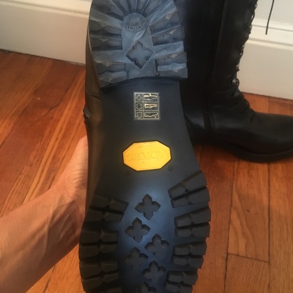 Rupert Sanderson ‘Duncan’ Boots - Picture 3 of 6